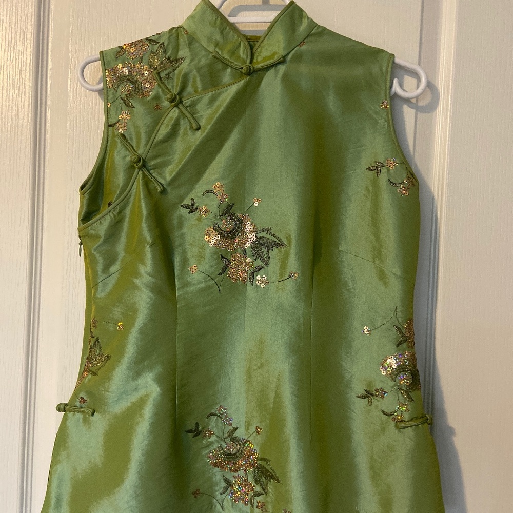 Silk evening outfit with matching silk wrap